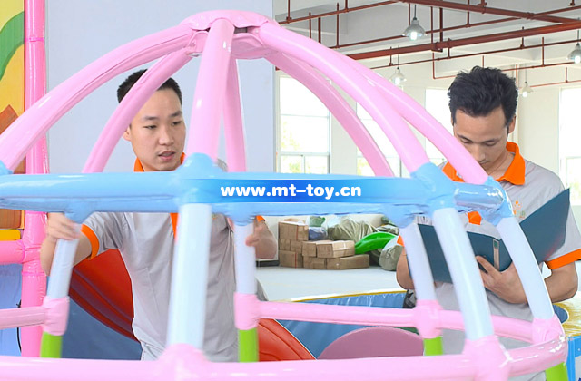 爱飞儿童游乐设备工厂一角图片8