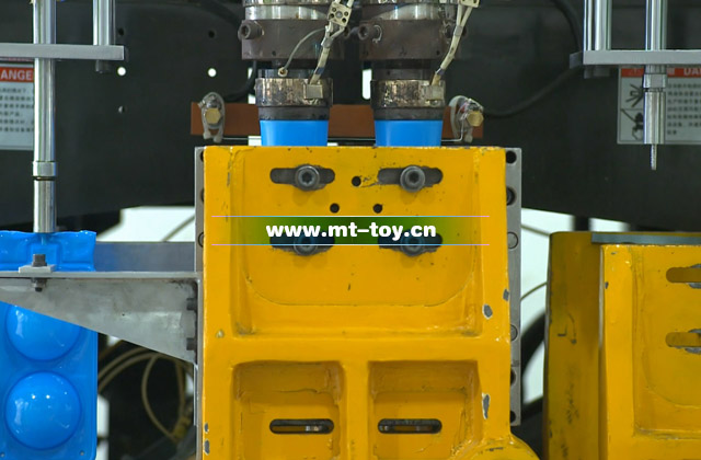 爱飞儿童游乐设备工厂一角图片16