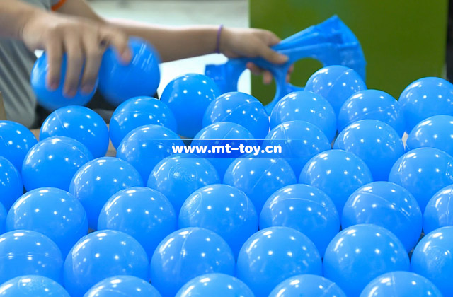 爱飞儿童游乐设备工厂一角图片17