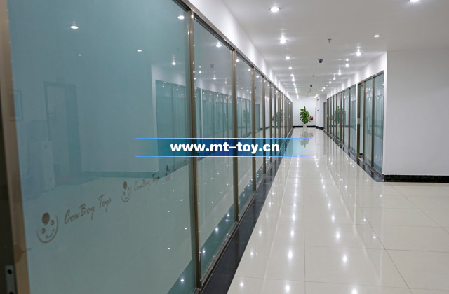 爱飞游乐儿童乐园设备工厂环境